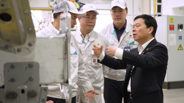 曾慶洪：建議加快智能路網(wǎng)建設 助力自動駕駛汽車量產(chǎn)應