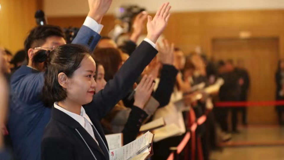 開啟！河南省十三屆人大三次會議舉行首場代表通道
